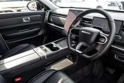 2025 Jaecoo J7 SHS Track