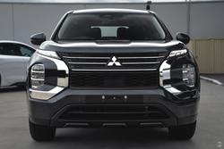2025 Mitsubishi Outlander ES