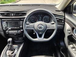 2022 Nissan X-TRAIL ST+