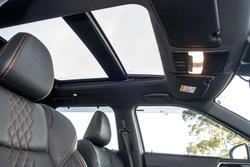 2022 Mitsubishi Outlander Exceed Tourer