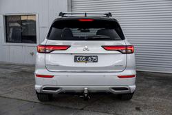 2022 Mitsubishi Outlander Exceed Tourer