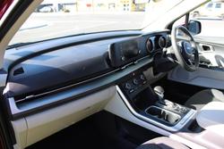 2022 Kia Carnival S