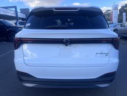 2025 MG MGS5 EV Essence 49