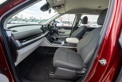 2023 Kia Carnival S