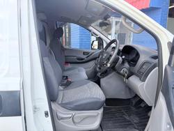 2010 Hyundai iLoad TQ-V Ceramic White