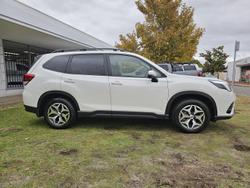 2025 Subaru Forester 2.5i S5 MY24 AWD Crystal White