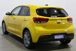 2022 Kia Rio SX
