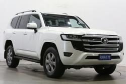 2025 Toyota Landcruiser VX