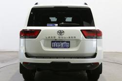 2025 Toyota Landcruiser VX