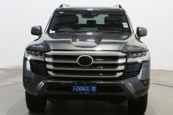 2025 Toyota Landcruiser VX