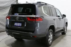 2025 Toyota Landcruiser VX