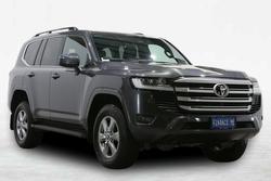 2025 Toyota Landcruiser VX