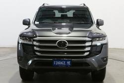 2025 Toyota Landcruiser VX