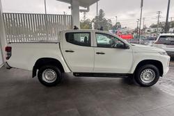 2021 Mitsubishi Triton GLX