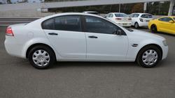 2007 Holden Commodore Omega VE Heron White