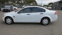 2007 Holden Commodore Omega VE Heron White