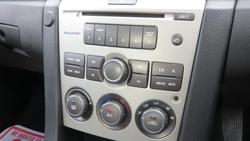 2007 Holden Commodore Omega VE Heron White