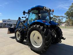 New Holland T6020