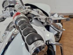 2009 Suzuki VZR 1800 BOULEVARD (M109R) LE White