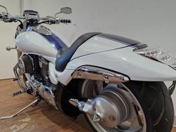 2009 Suzuki VZR 1800 BOULEVARD (M109R) LE White