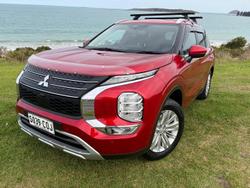 2021 Mitsubishi Outlander LS