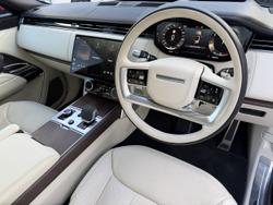 2022 Land Rover Range Rover P530 Autobiography