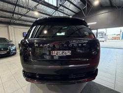 2022 Land Rover Range Rover P530 Autobiography