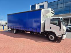 2015 Isuzu Trucks FSD850 12 PLT Refrigerated Taut/Lift