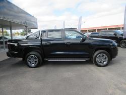 2025 Nissan Navara ST-X
