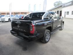 2025 Nissan Navara ST-X