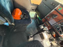 2010 Kenworth T358 Tilt Tray