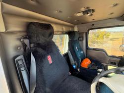 2010 Kenworth T358 Tilt Tray