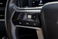 2025 Mitsubishi Outlander ES