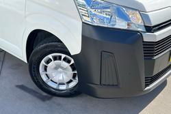 2020 Toyota Hiace Commuter