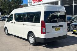 2020 Toyota Hiace Commuter
