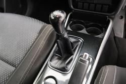 2017 Mitsubishi Outlander ES