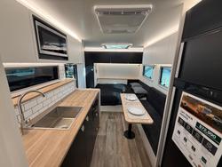 2026 Traveller Destination Track 15 Ensuite My26