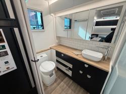 2026 Traveller Destination Track 15 Ensuite My26