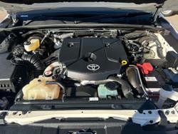 2022 Toyota Hilux SR