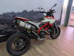 2015 DUCATI HYPERMOTARD 821 SP RED