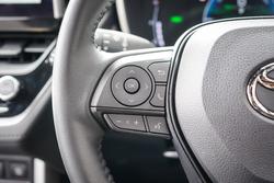 2025 Toyota Corolla Cross Hybrid GXL