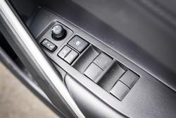 2025 Toyota Corolla Cross Hybrid GXL