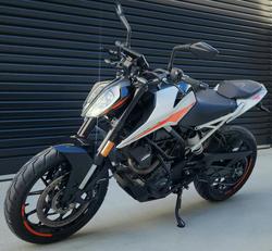 KTM 390 Duke