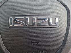 2025 Isuzu D-MAX LS-U
