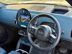 2024 MINI Countryman S Favoured