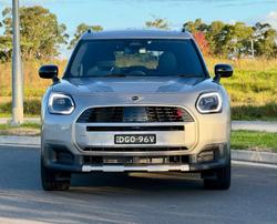 2024 MINI Countryman S Favoured