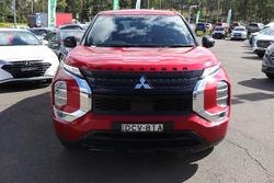 2023 Mitsubishi Outlander LS Black Edition