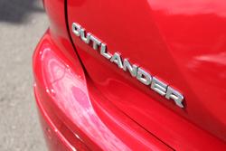 2023 Mitsubishi Outlander LS Black Edition