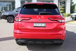 2023 Mitsubishi Outlander LS Black Edition