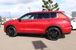 2023 Mitsubishi Outlander LS Black Edition